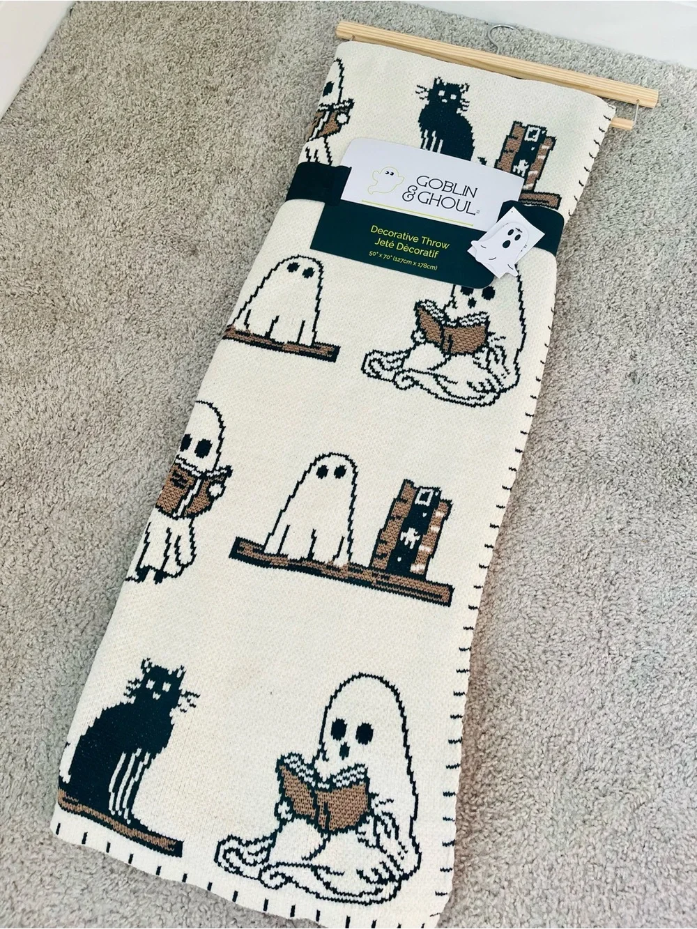 NWT Viral Halloween Goblin & Ghoul Ghost Reading Book Black Cat Throw 2 mugs